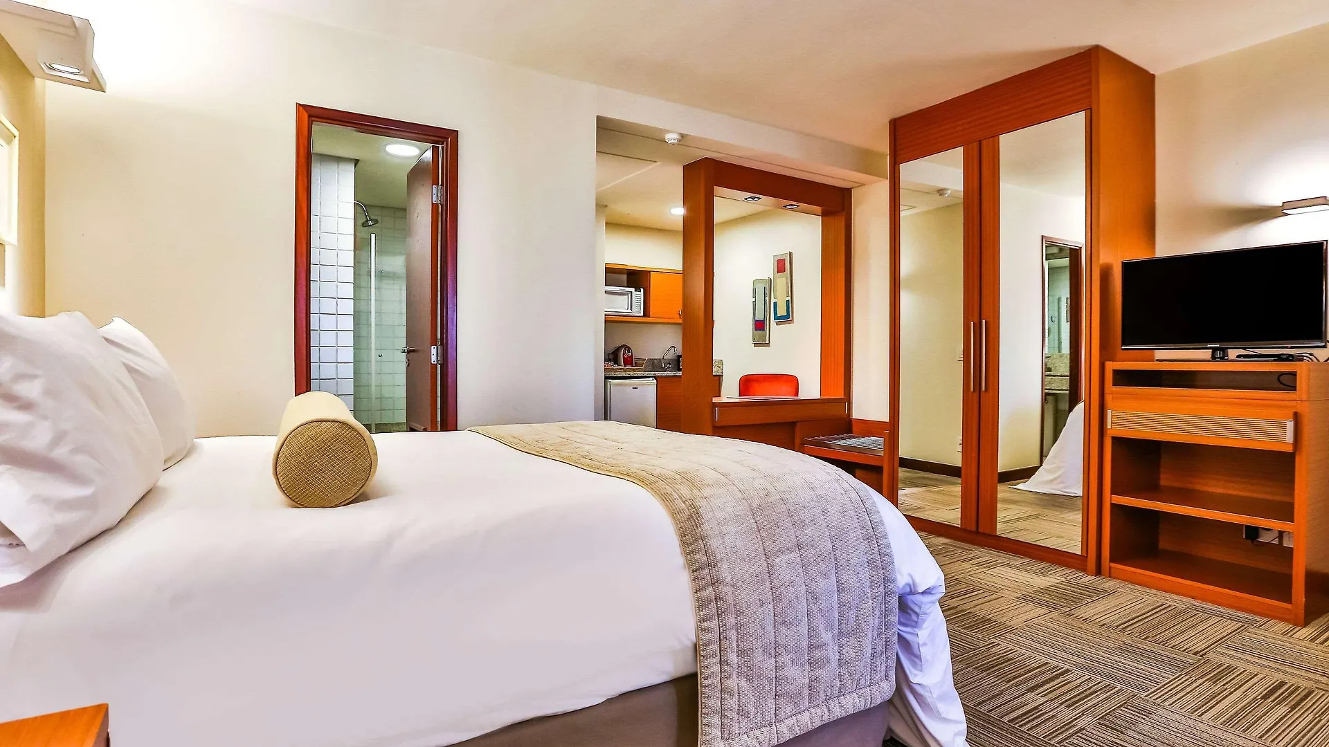 Comfort Suites Brasilia 4*,  Brazil