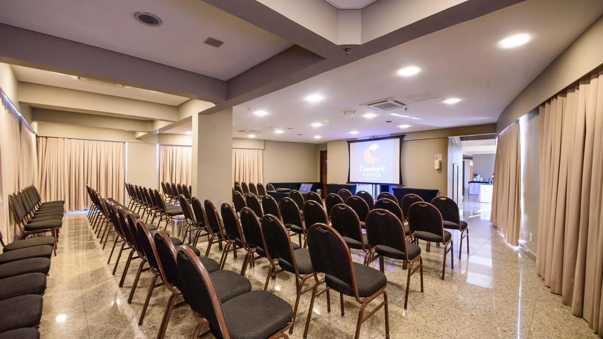 Hotel Comfort Suites Brasilia